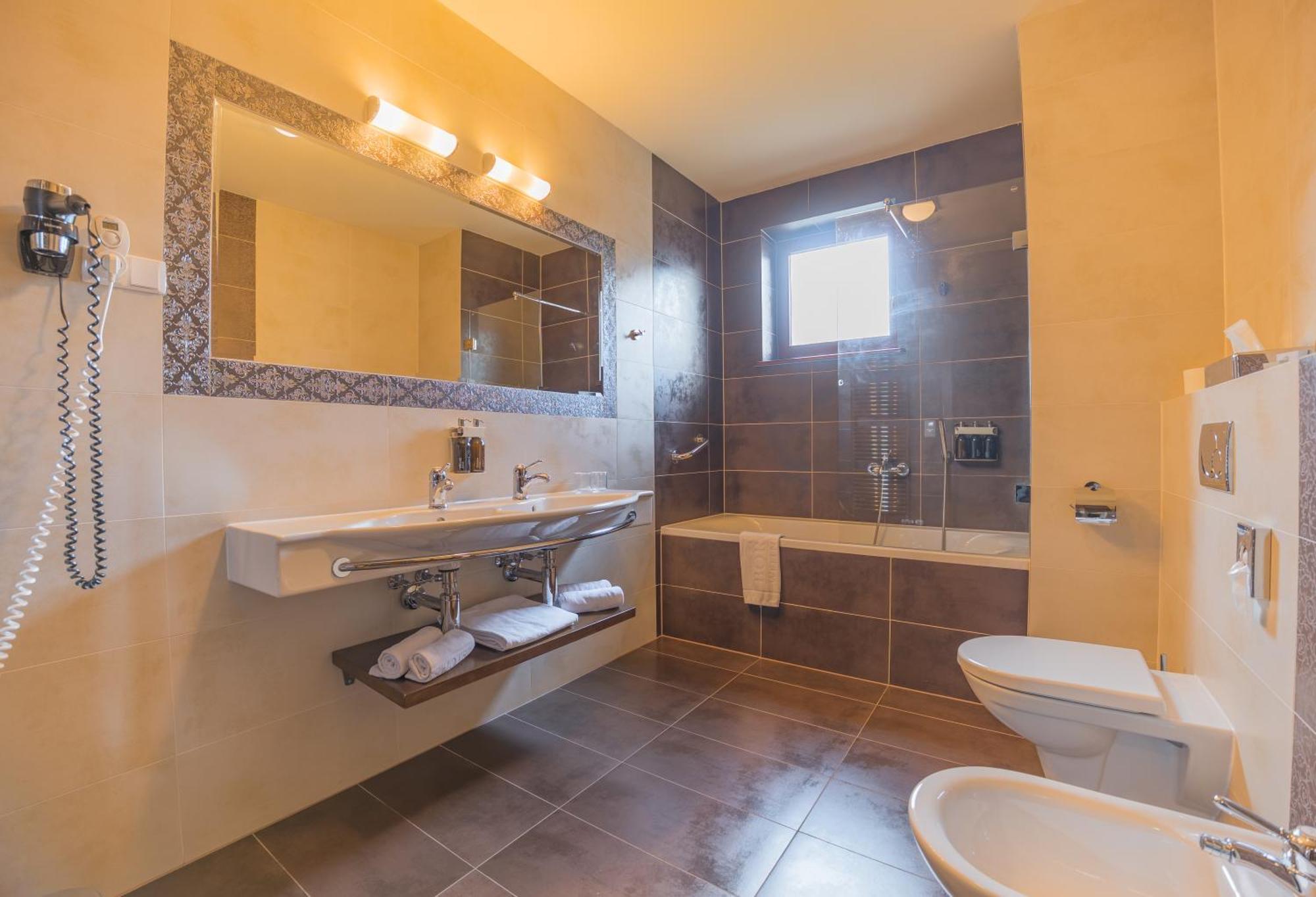 Aplend Wellness Hotel Borovica Strbske Pleso Luaran gambar