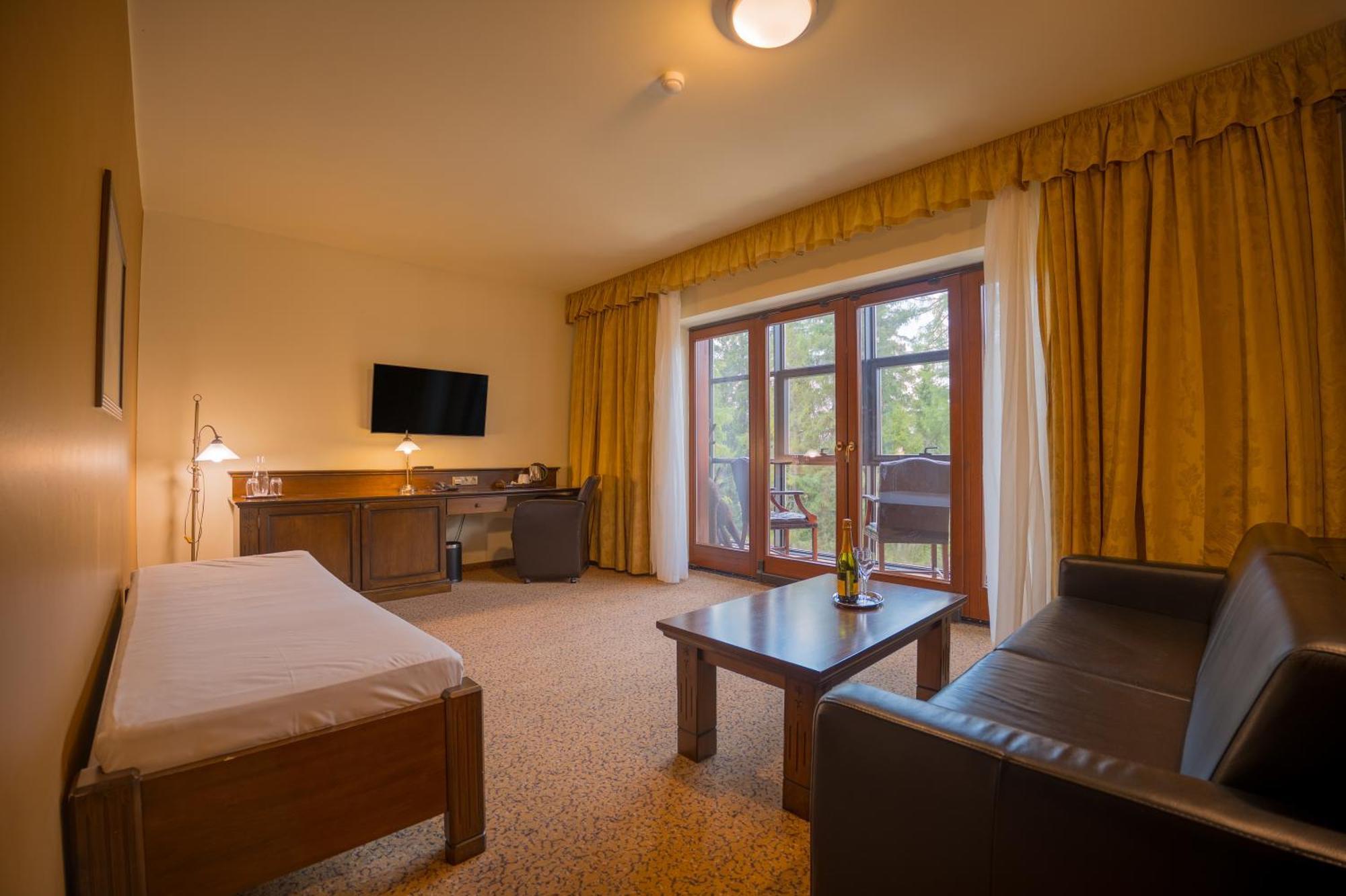 Aplend Wellness Hotel Borovica Strbske Pleso Luaran gambar