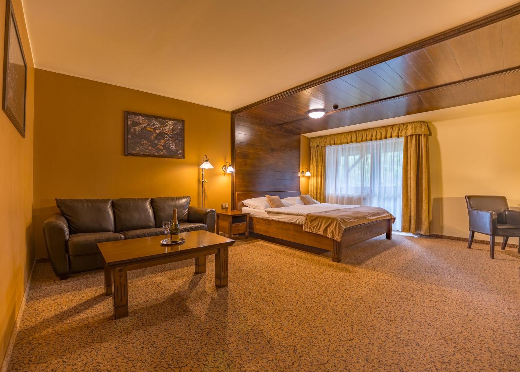 Aplend Wellness Hotel Borovica Strbske Pleso Luaran gambar