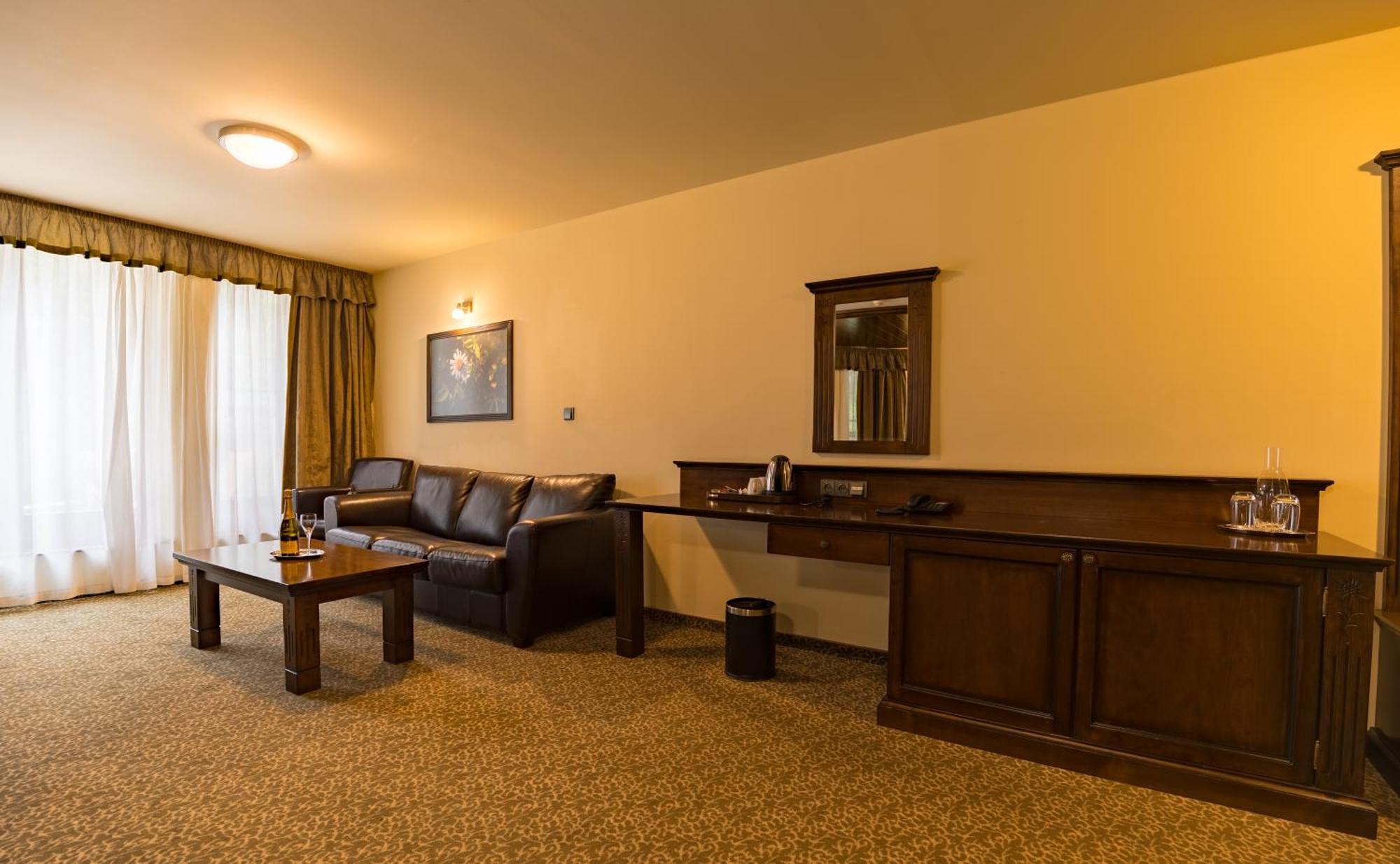 Aplend Wellness Hotel Borovica Strbske Pleso Luaran gambar